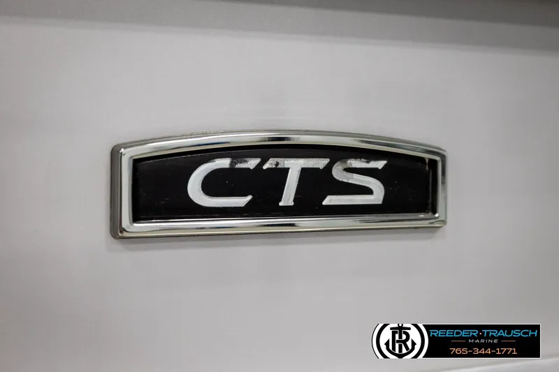 Slide: The Image of 2019 Berkshire 24 SB2 CTS emblem with Reeder-Trausch Marine logo and contact number. - 55