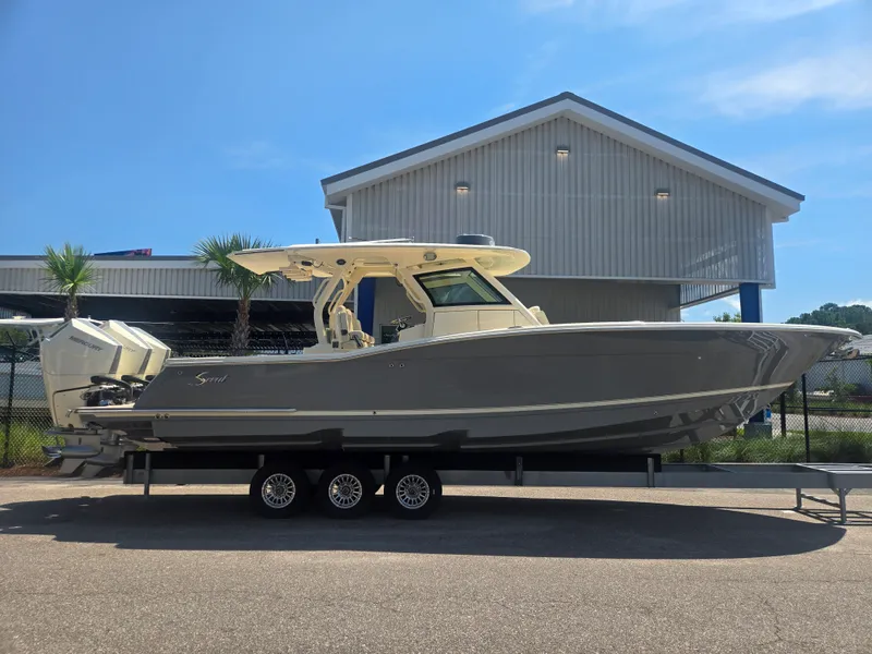 The Image of Scout 357 LXF 2027 - 0