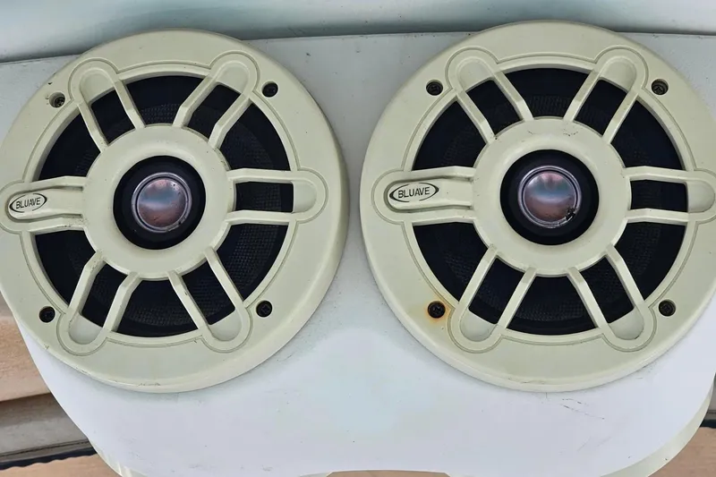 Slide: The Image of Dual Bluave speakers on a 2009 Regal 2860 Window Express boat. - 13
