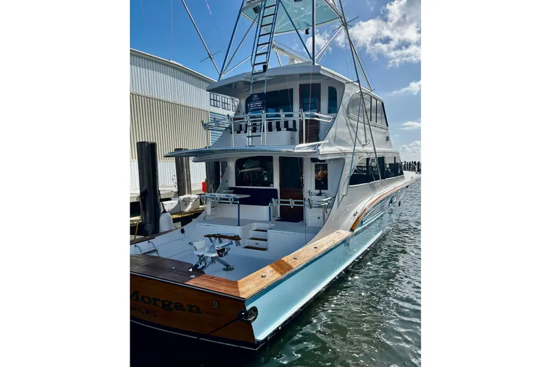 Slide: The Image of Buddy Davis 78 Sportfisherman 2000 - 10