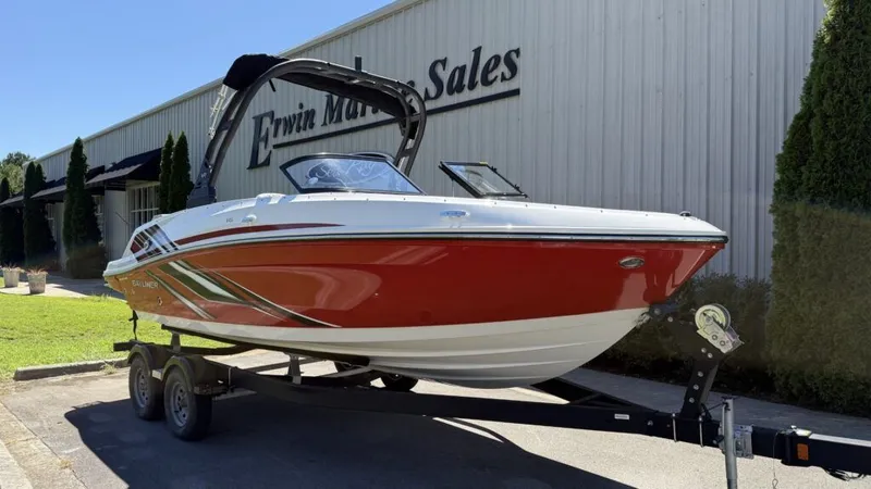The Image of 2025 Bayliner VR5 boat at Erwin Marine Sales. - 1
