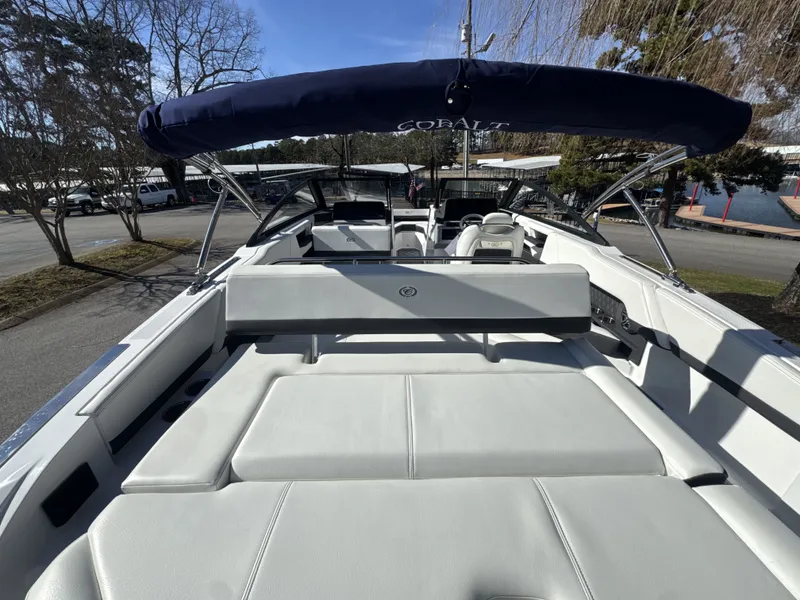Slide: The Image of Cobalt R4 2026 boat featuring luxurious interior and sunshade. - 18