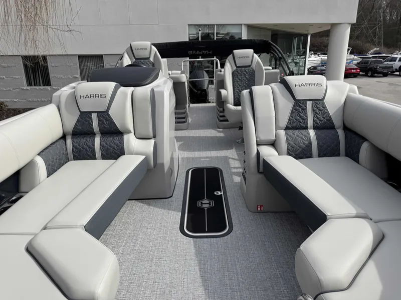 Slide: The Image of Interior of 2025 Harris Grand Mariner 230 pontoon boat. - 34