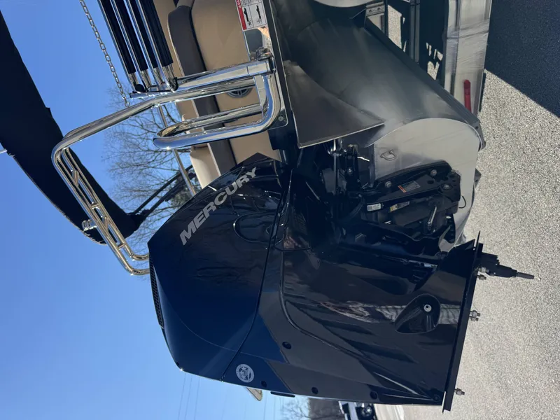 Slide: The Image of Harris SUN 250 boat with Mercury outboard motor, year 2025. - 38