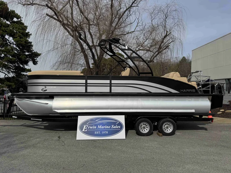 The Image of Harris SUN 250 SPORT 2025 pontoon boat at Erwin Marine Sales. - 1