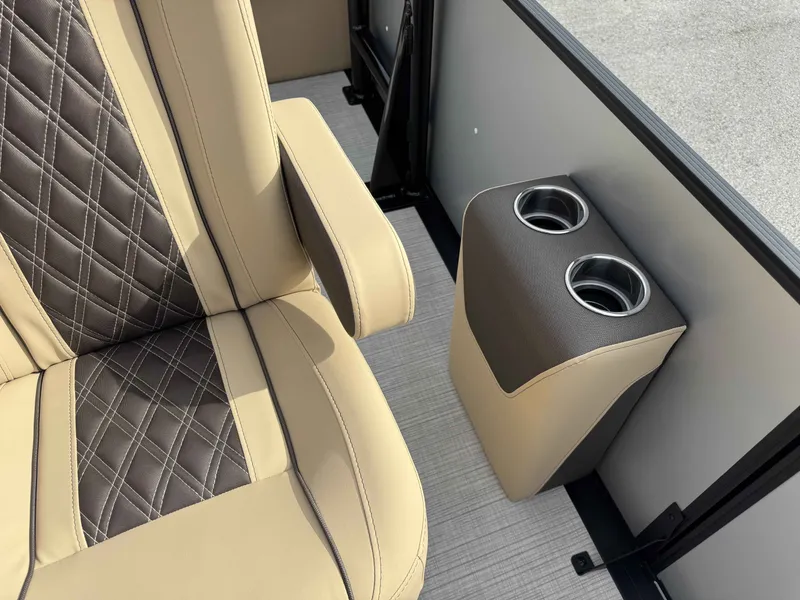 Slide: The Image of Luxurious seating and cup holders in Harris SUN 250 SPORT 2025. - 15