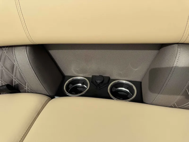 Slide: The Image of Interior of Harris SUN 250 SPORT 2025 with cup holders. - 18