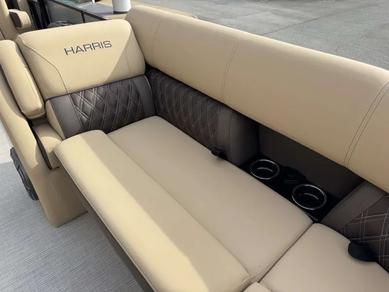 Slide: The Image of Luxurious seating in the 2025 Harris SUN 250 SPORT boat. - 27