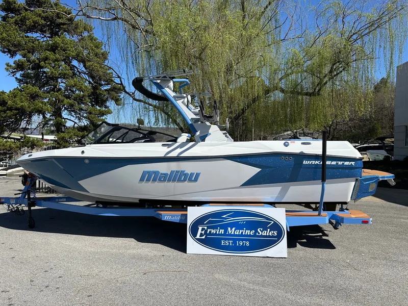 The Image of 2025 Malibu Wakesetter 23 LSV boat at Erwin Marine Sales. - 1