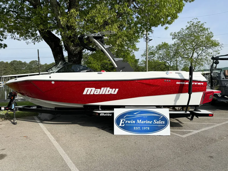The Image of 2025 Malibu Wakesetter 23 LSV boat at Erwin Marine Sales. - 1
