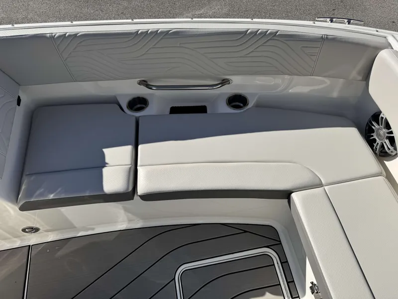 Slide: The Image of Interior of 2025 Sea Ray SDX270 SURF with sleek seating. - 10