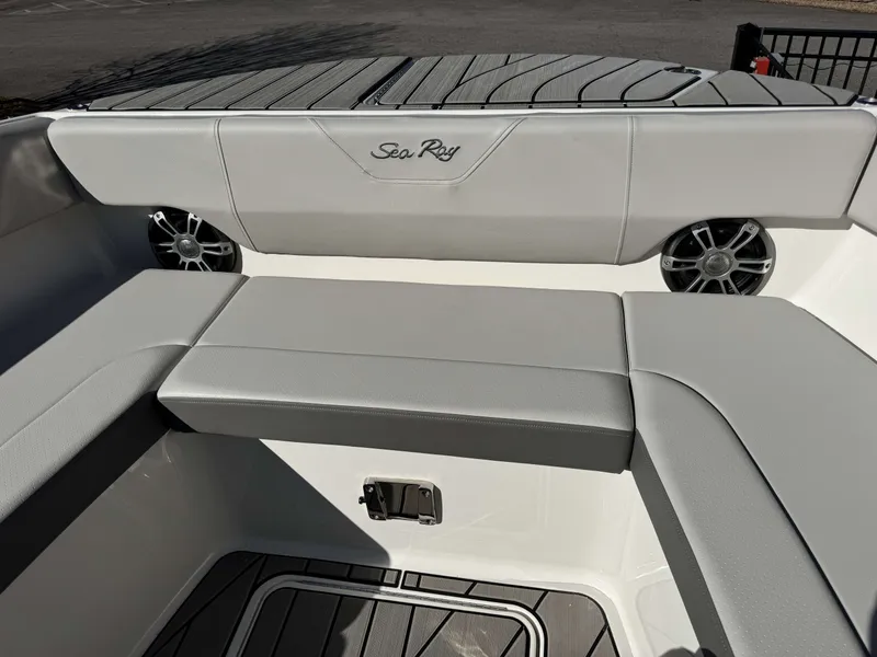 Slide: The Image of Interior of 2025 Sea Ray SDX270 SURF with gray upholstery. - 9