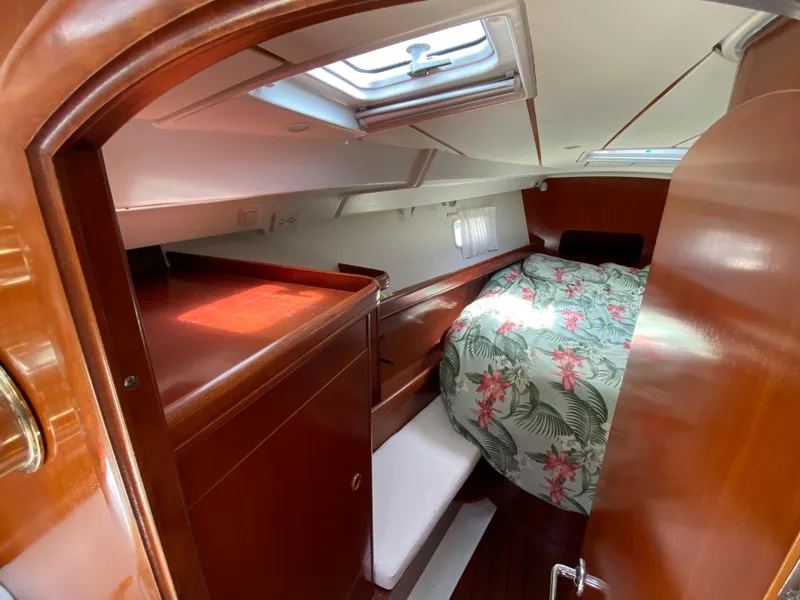 Slide: The Image of Beneteau 423 2003 - 54