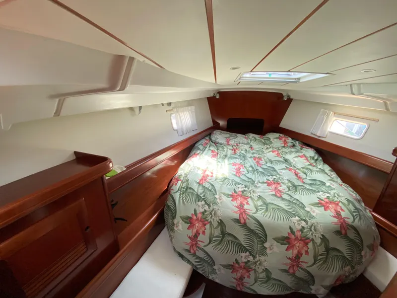 Slide: The Image of Beneteau 423 2003 - 55