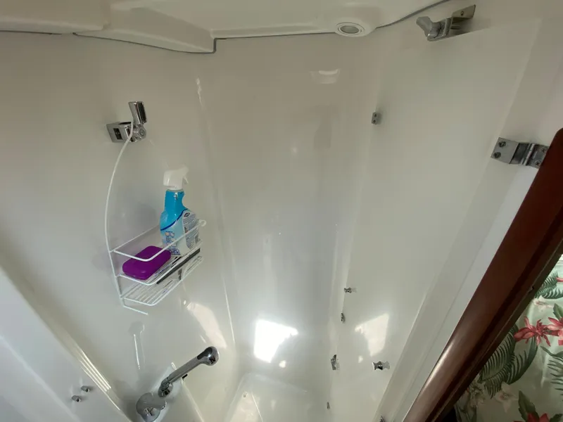 Slide: The Image of Beneteau 423 2003 - 58