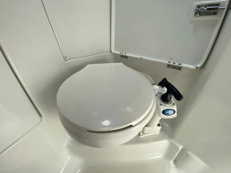 Slide: The Image of Beneteau 423 2003 - 59