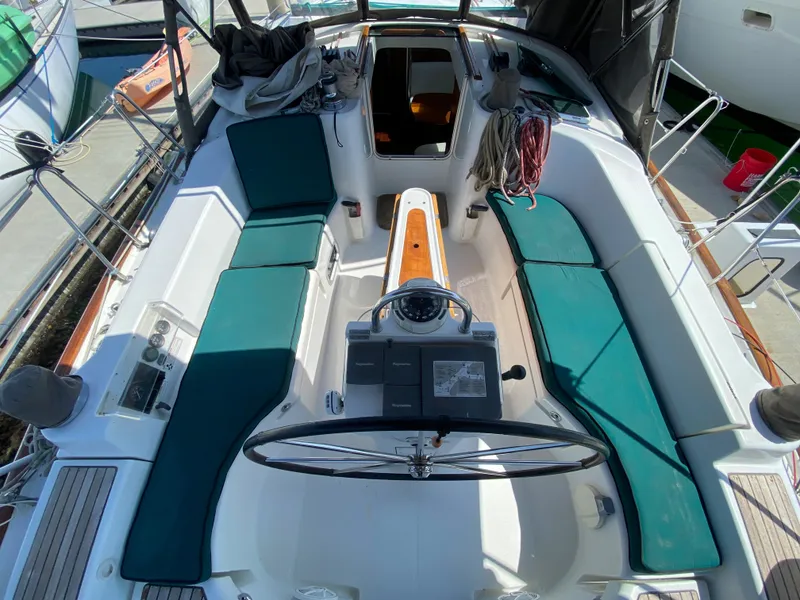 Slide: The Image of Beneteau 423 2003 - 78
