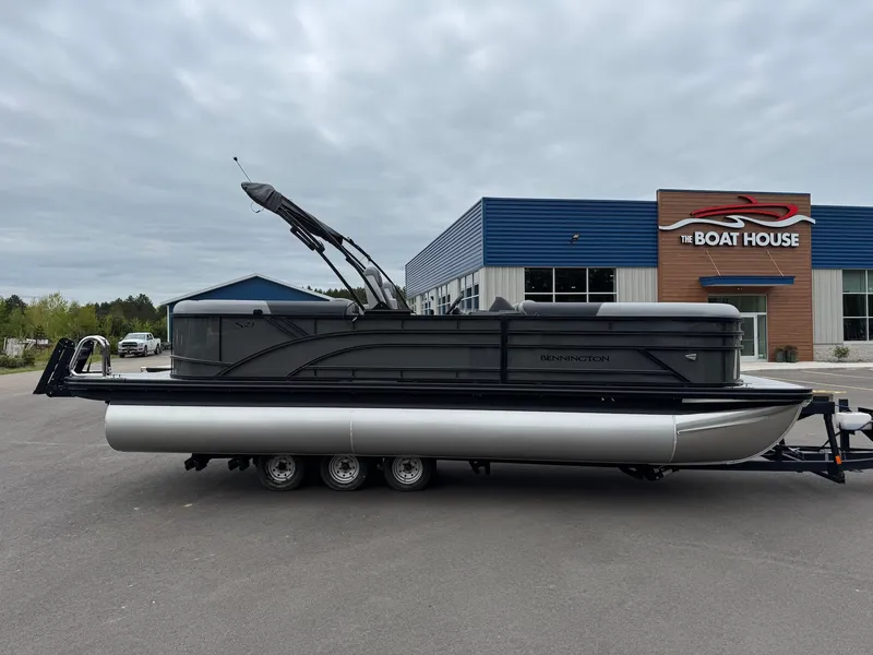 Slide: The Image of 2026 Bennington 23SSR SPS LTD TRI pontoon boat at The Boat House. - 13