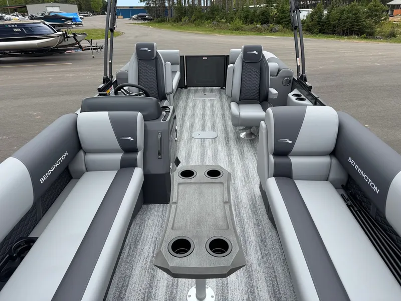 Slide: The Image of Interior of 2026 Bennington 23SSR SPS LTD TRI pontoon boat. - 21
