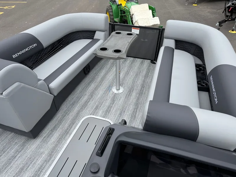 Slide: The Image of Interior of 2026 Bennington 23SSR SPS LTD TRI pontoon boat. - 22
