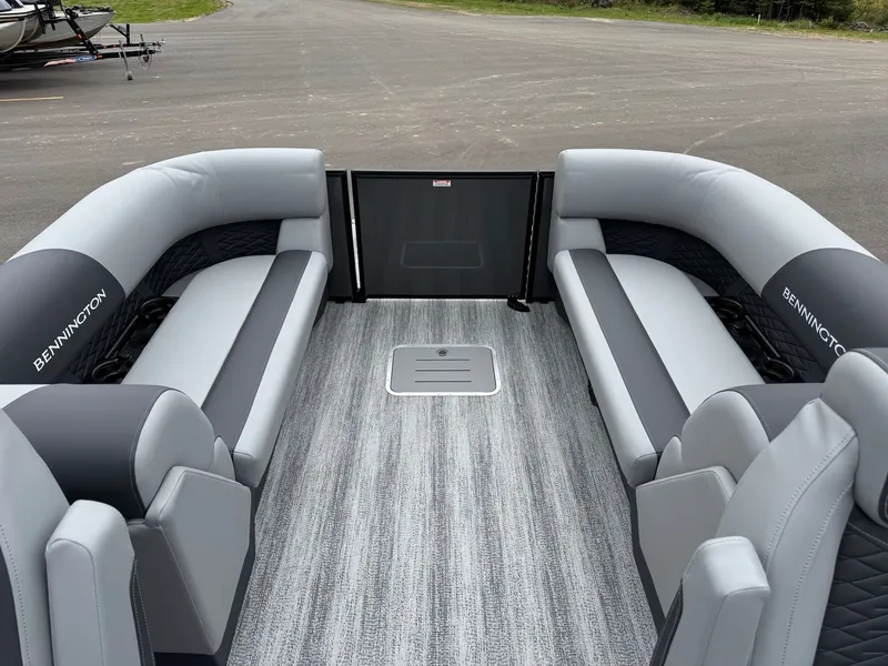 Slide: The Image of Interior of 2026 Bennington 23SSR SPS LTD TRI pontoon boat. - 32