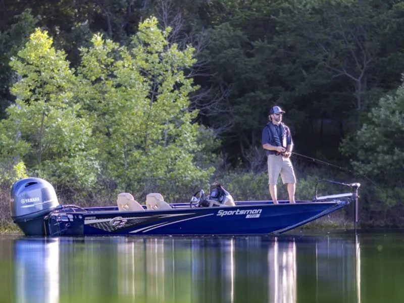 The Image of Angler fishing on a 2023 G3 Sportsman 1710 boat. - 1