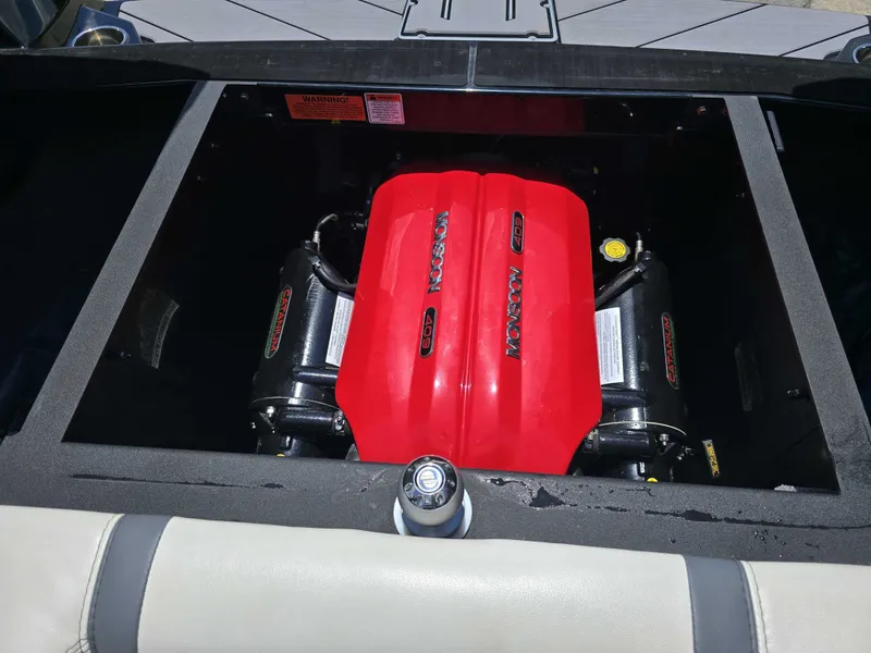 Slide: The Image of Malibu Wakesetter 21 MLX 2019 - 9
