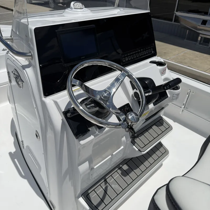 Slide: The Image of Steering console of 2026 Tidewater 2110 Bay Max boat. - 20