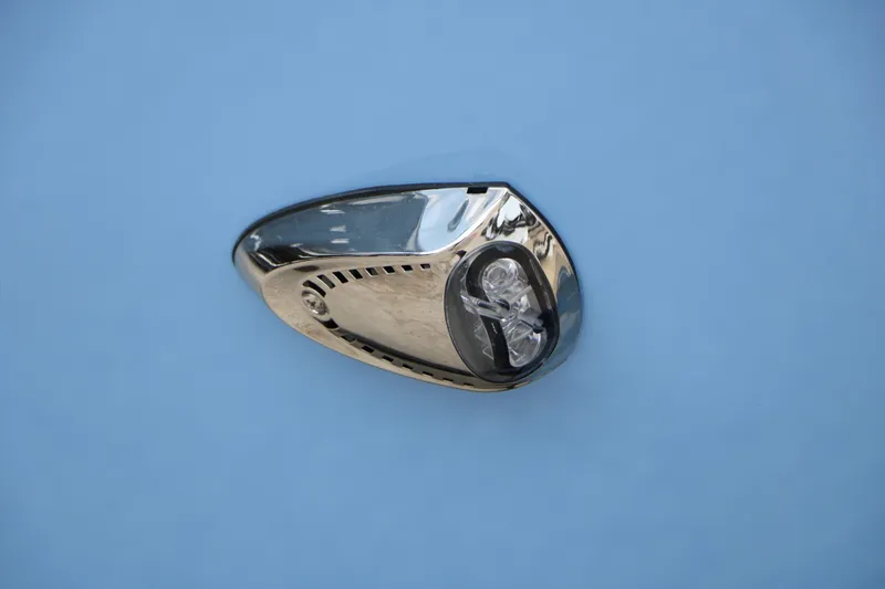 Slide: The Image of Close-up of a 2026 Chaparral 21 SSi boat light. - 18