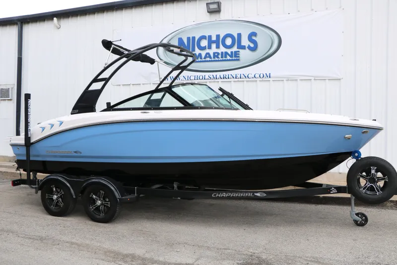 Slide: The Image of 2026 Chaparral 21 SSi boat on trailer at Nichols Marine. - 4