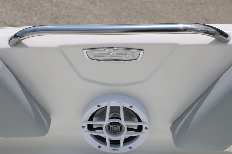 Slide: The Image of Chaparral 21 SSi 2026 boat with speaker and stainless steel handle. - 48
