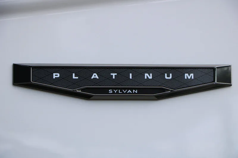 Slide: The Image of Sylvan L3 DLZ Bar Platinum Edition 2026 Emblem - 16
