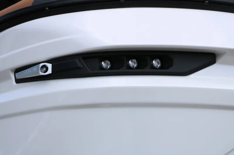 Slide: The Image of Sylvan L3 DLZ Bar 2026, LED lights detail view. - 18