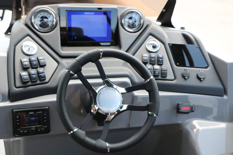 Slide: The Image of Dashboard of Sylvan L3 DLZ Bar Platinum Edition 2026. - 26