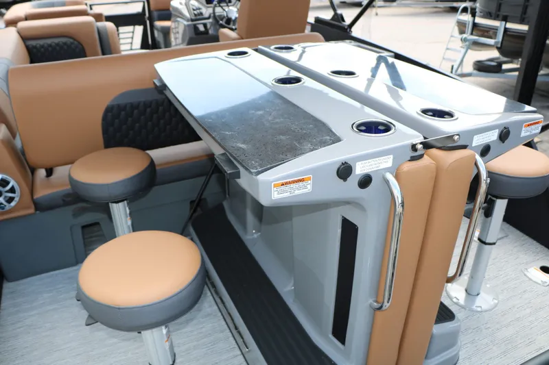 Slide: The Image of Sylvan L3 DLZ Bar Platinum Edition 2026 with bar and seating area. - 34