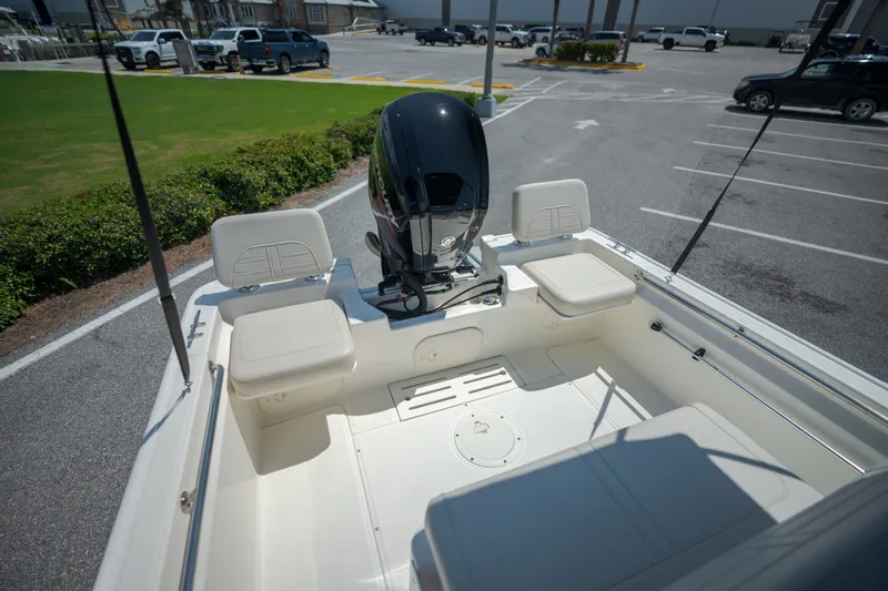 Slide: The Image of Boston Whaler 170 Montauk 2027 - 18