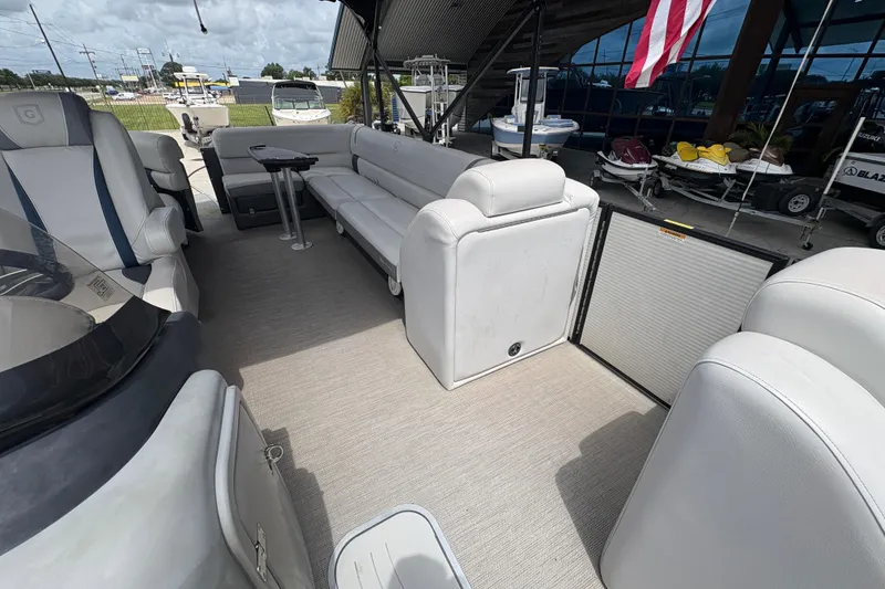 Slide: The Image of Godfrey Aqua Patio 2019 - 15