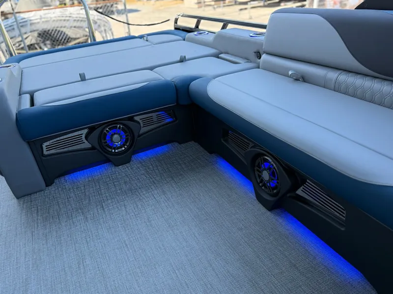 Slide: The Image of Luxurious seating in Avalon 2385 LSZ VRB 2026 boat. - 10