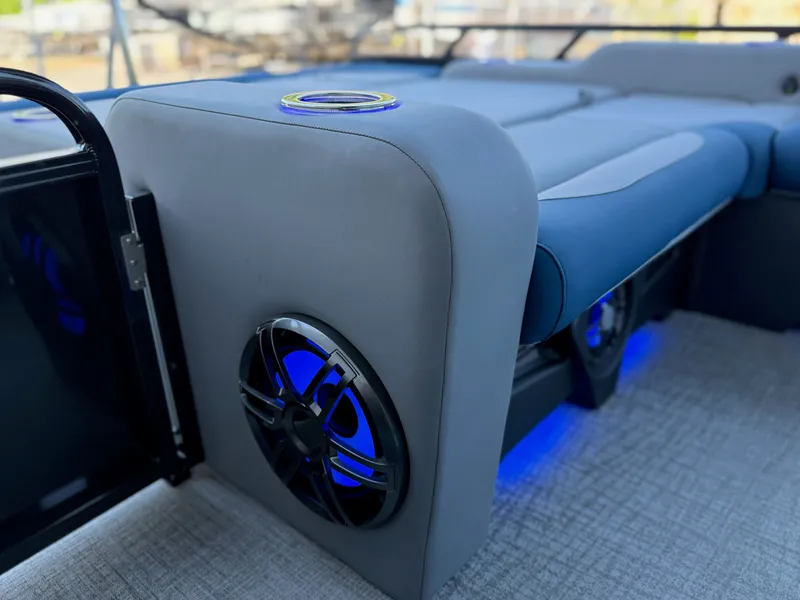 Slide: The Image of Avalon 2385 LSZ VRB 2026 with blue LED lighting and speaker. - 14