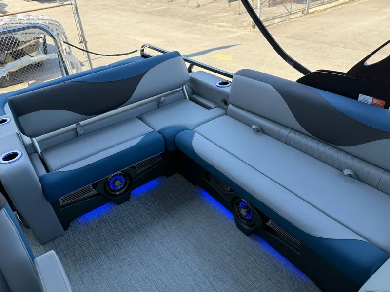 Slide: The Image of Interior of Avalon 2385 LSZ VRB Windshield 2026 with blue lighting. - 15