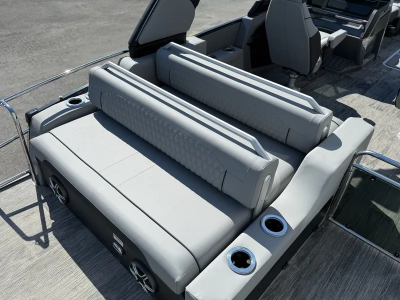 Slide: The Image of Luxurious seating in Avalon 2585 EXCALIBUR LTD 2026 boat. - 11