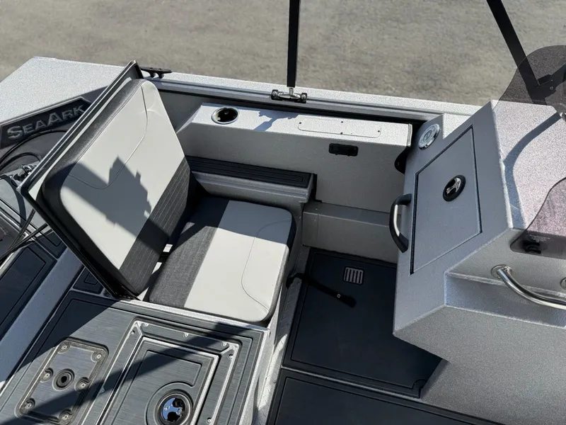 Slide: The Image of Interior of SeaArk Easy 200 boat, model 2026. - 12