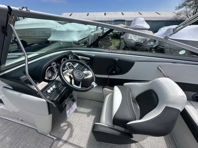 Slide: The Image of Crownline Boats 210 SS 2024 - 13
