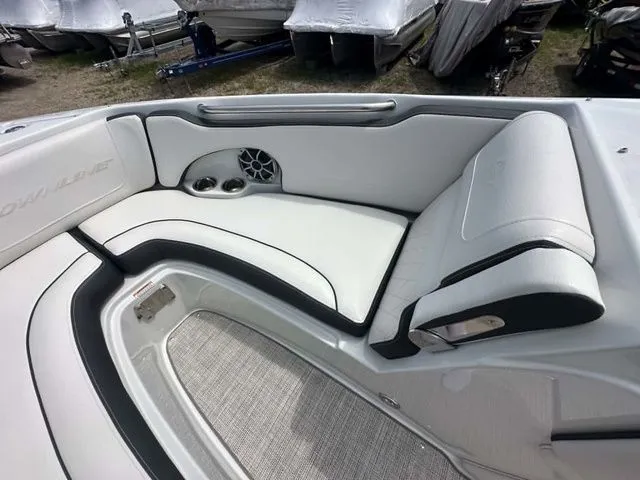 Slide: The Image of Crownline Boats 210 SS 2024 - 4