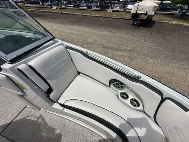 Slide: The Image of Crownline Boats 210 SS 2024 - 6