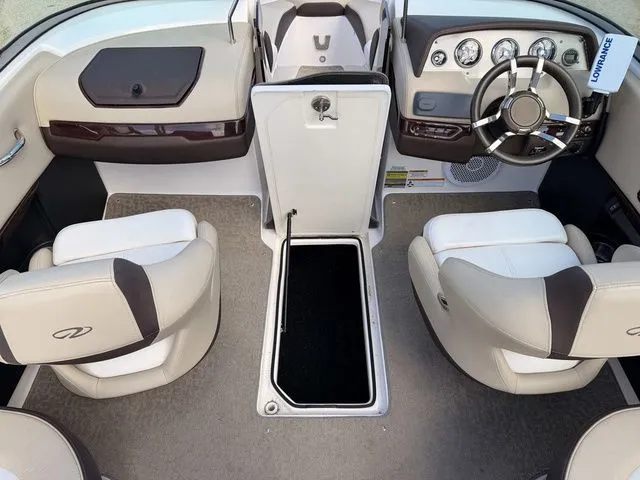 Slide: The Image of Regal 2300 Bowrider 2015 - 34