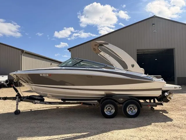 Slide: The Image of Regal 2300 Bowrider 2015 - 4