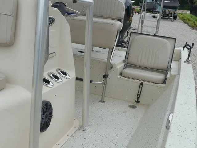 Slide: The Image of Xpress Hyper-Lift® Bay H20B 2016 - 20