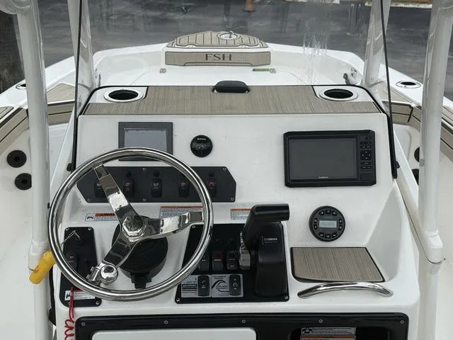 Slide: The Image of Yamaha 190 FSH Sport 2023 - 10