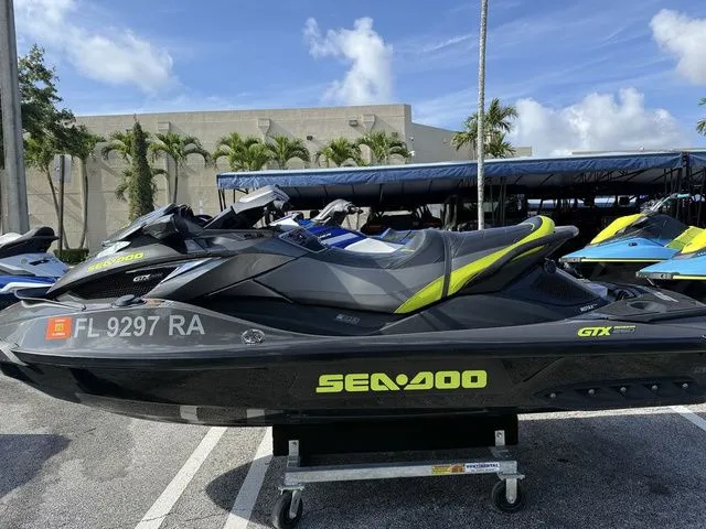 The Image of Sea-Doo GTX 2015 - 1
